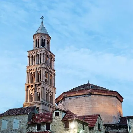 شقة Kalpic سبليت