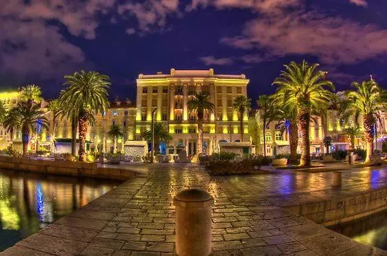 Kalpic Διαμέρισμα Σπλιτ